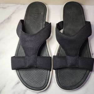Lands End Slip on Sandals Black Size 7